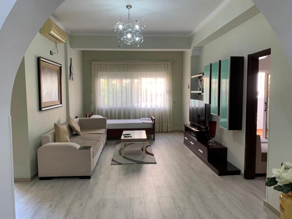 Dadaj Apartments Sarande Luaran gambar