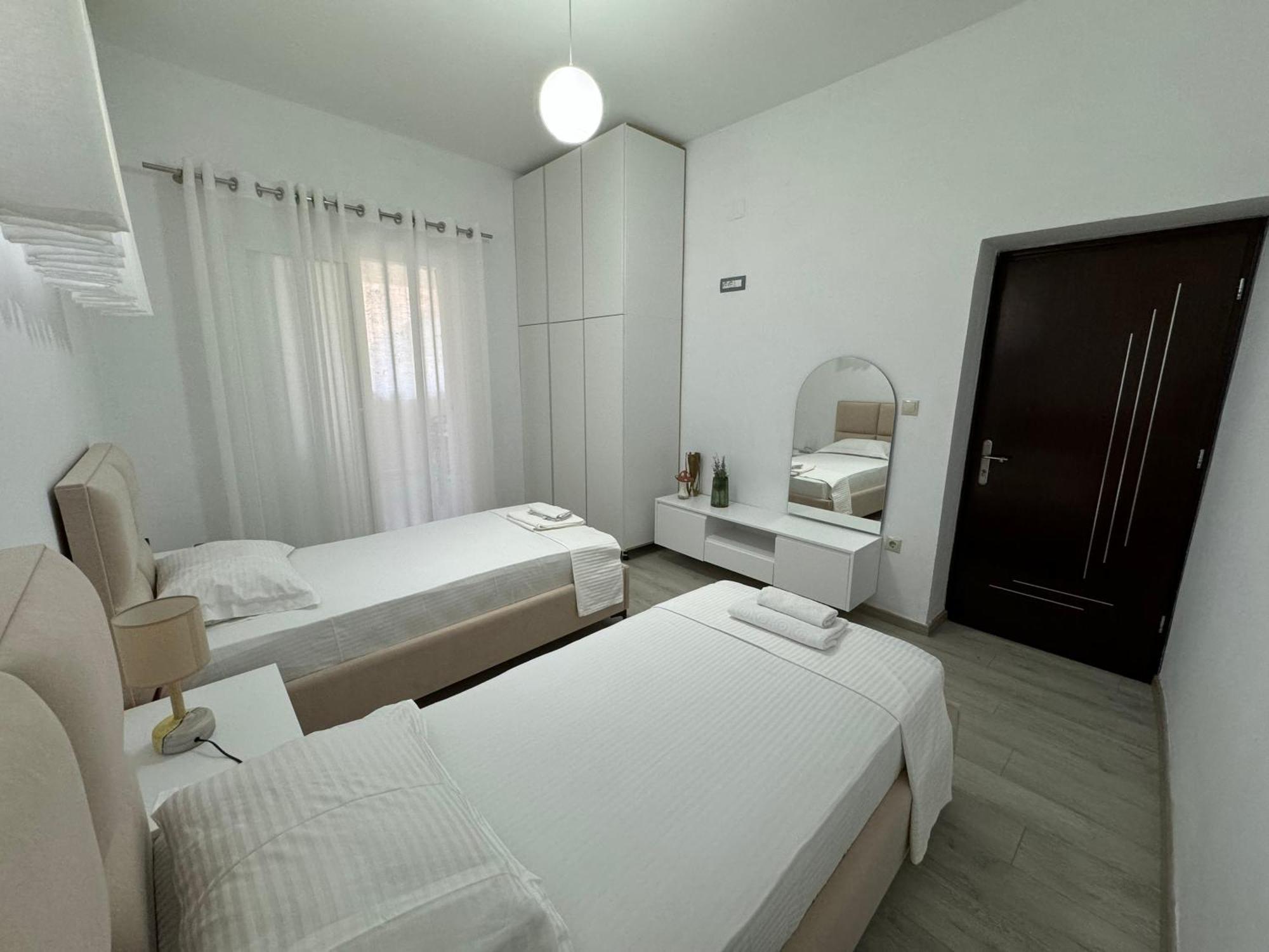 Dadaj Apartments Sarande Luaran gambar