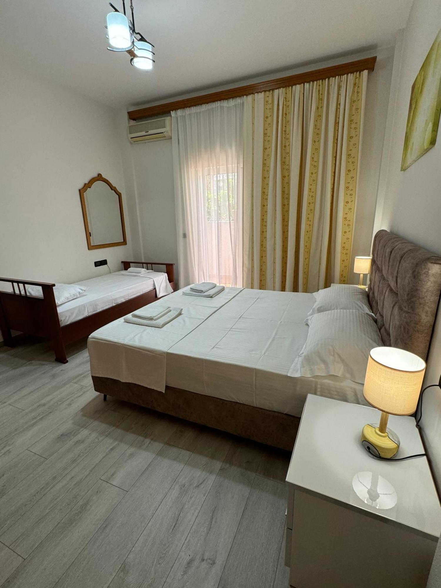 Dadaj Apartments Sarande Luaran gambar